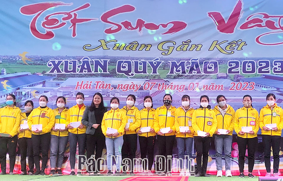 “ Tết sum vầy” - Ấm tình đoàn viên