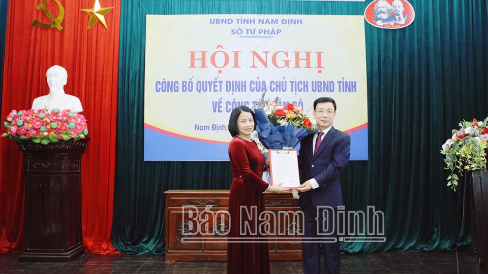 Công bố Quyết định của UBND tỉnh về công tác cán bộ tại Sở Tư pháp