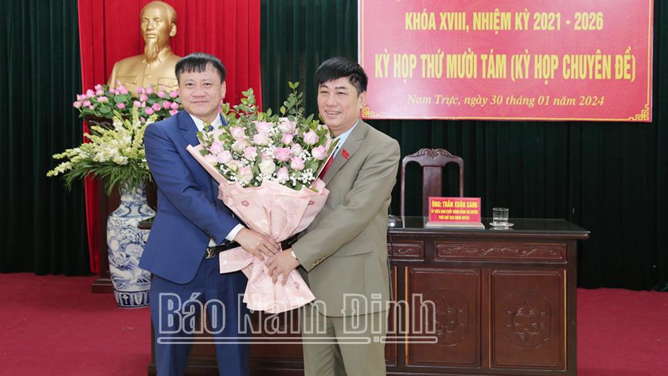 HĐND huyện Nam Trực khóa XVIII nhiệm kỳ 2021-2026 tổ chức kỳ họp thứ 18