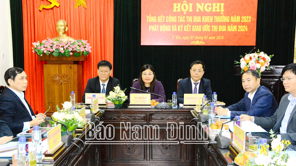 Các huyện và thành phố Nam Định ký kết giao ước thi đua năm 2024