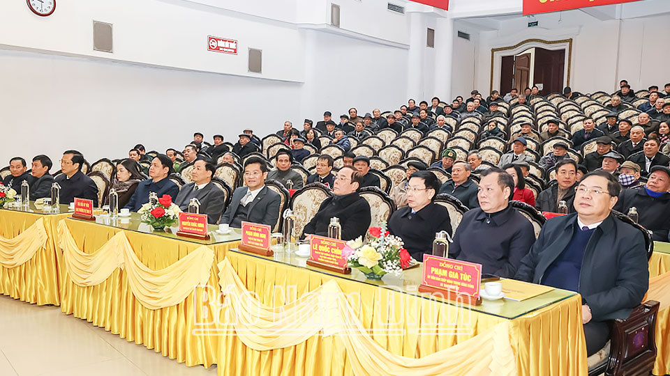 Gặp mặt cán bộ chủ chốt của tỉnh đã nghỉ hưu và các Anh hùng LLVT, Anh hùng Lao động trên địa bàn tỉnh