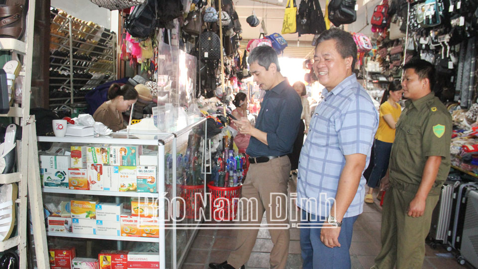 Chú trọng tuyên truyền pháp luật bảo vệ quyền lợi người tiêu dùng