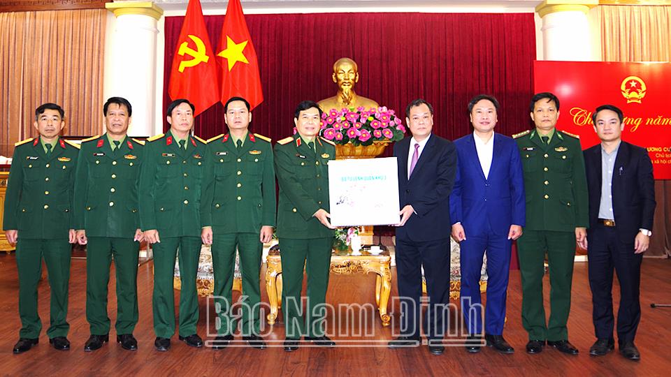 Bộ Tư lệnh Quân khu 3 thăm, chúc Tết tỉnh Nam Định