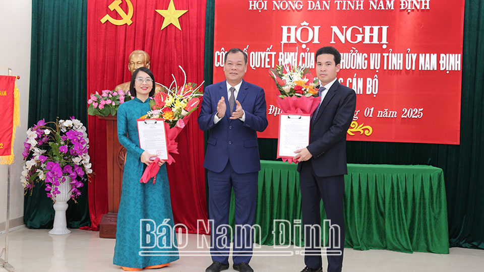 Hội Nông dân tỉnh công bố các Quyết định của Ban Thường vụ Tỉnh ủy về công tác cán bộ