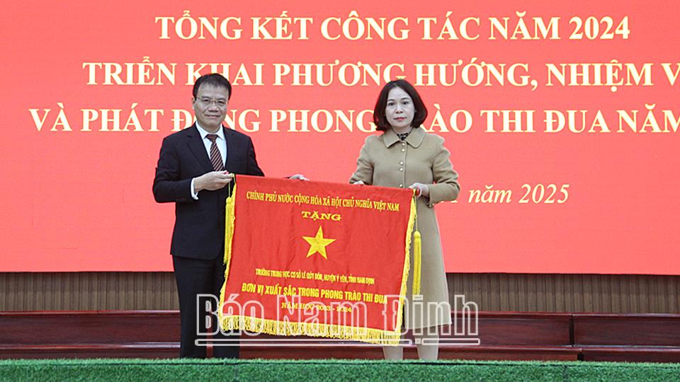 Huyện Ý Yên phát động phong trào thi đua năm 2025