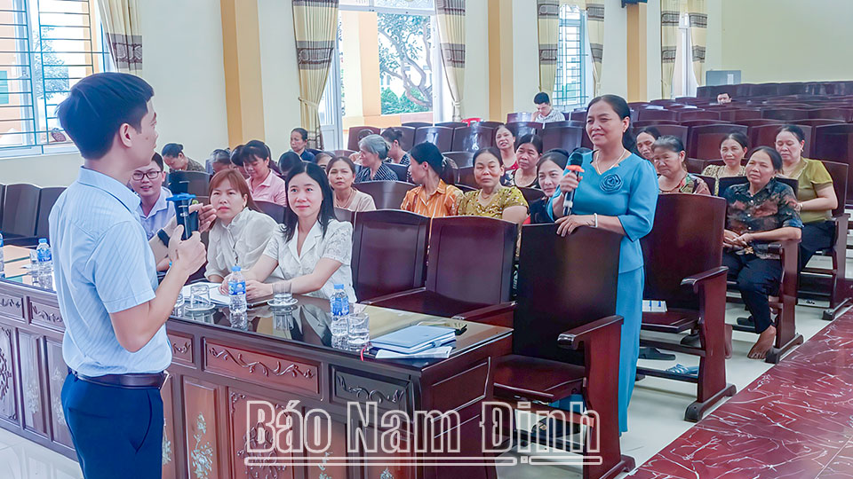 Bảo hiểm xã hội và cuộc sống: Bảo hiểm xã hội huyện Nam Trực hướng tới sự hài lòng của người dân