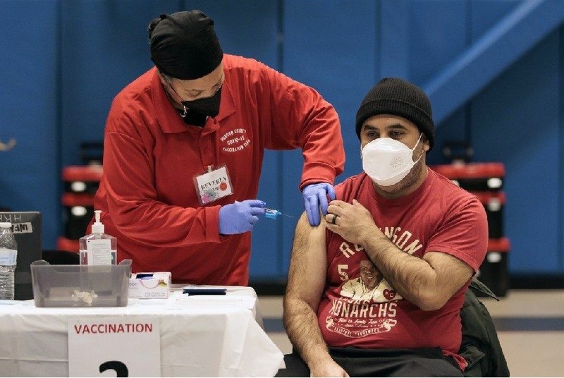 Nhiều nước duy trì cảnh báo về Covid-19