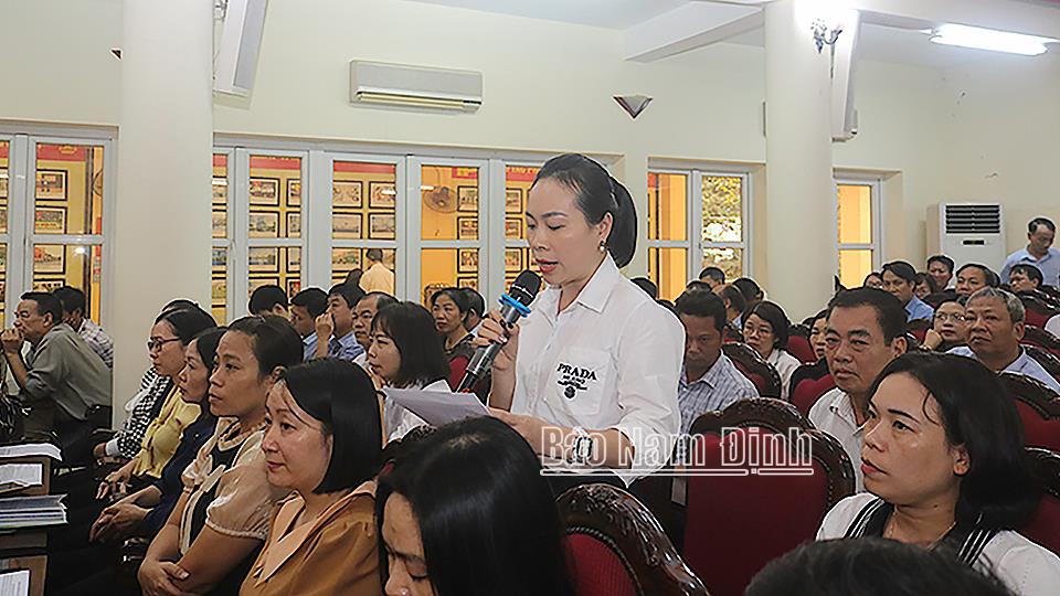 Phòng chống "tự diễn biến", "tự chuyển hóa": Tích cực đấu tranh ngăn chặn, đẩy lùi sự suy thoái, “tự diễn biến”, “tự chuyển hóa” trong nội bộ