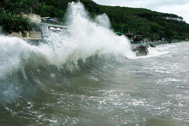Chủ động ứng phó với gió mạnh trên biển