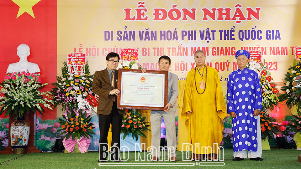Lễ đón nhận Di sản văn hoá phi vật thể quốc gia lễ hội chùa Đại Bi