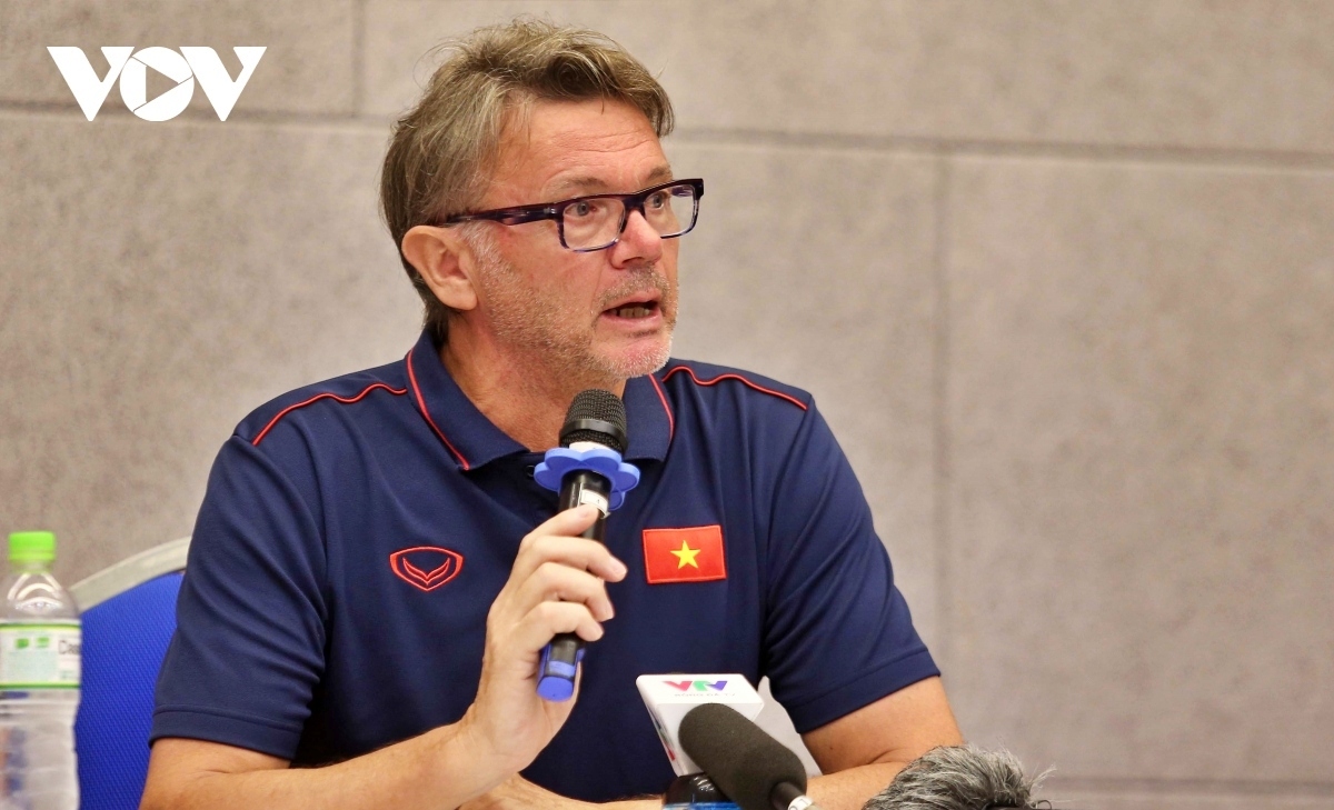 HLV Troussier được đăng ký tối đa 50 cầu thủ dự SEA Games 32