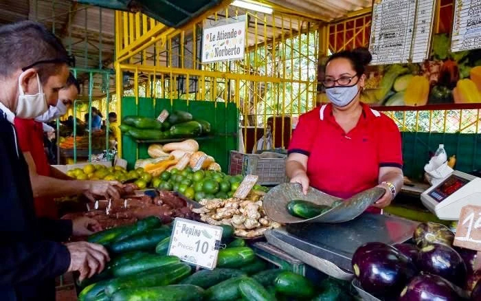 Cuba nghiên cứu điều chỉnh chính sách kinh tế