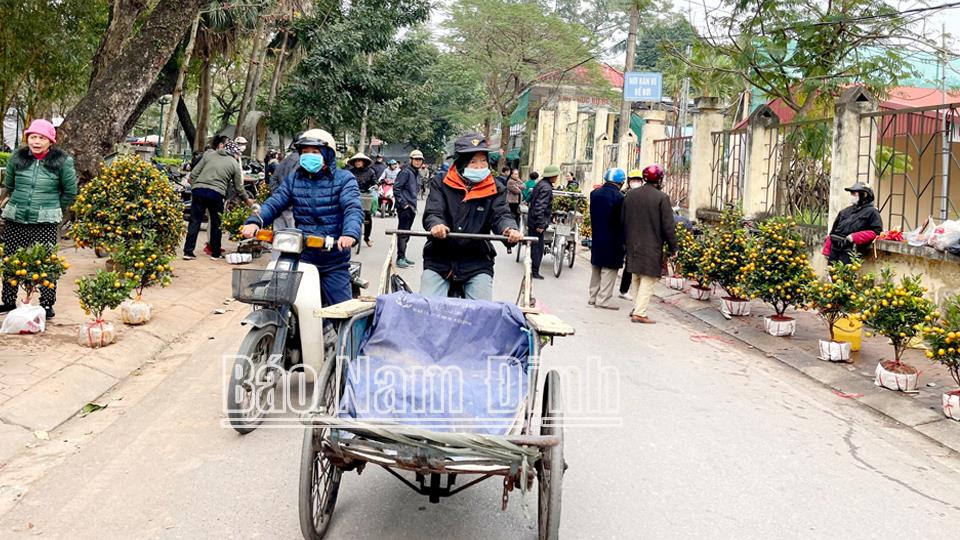 Lặng lẽ mưu sinh trong những ngày giáp Tết