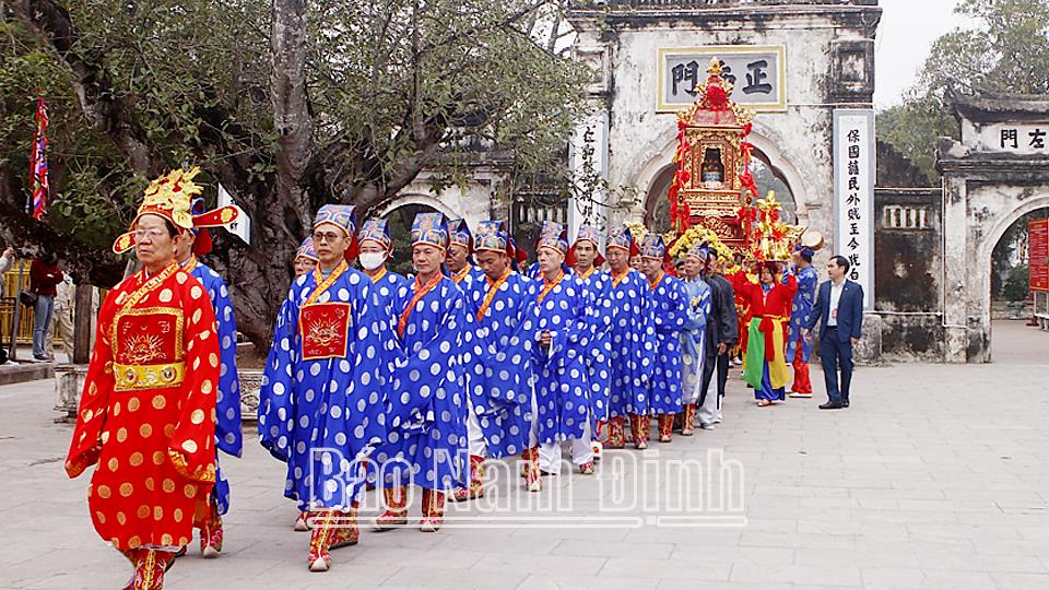 Du xuân đất Thành Nam