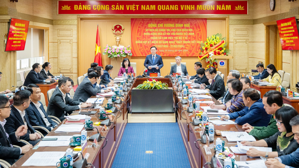 Chăm sóc sức khỏe nhân dân là ưu tiên đặc biệt của Đảng và Nhà nước ta