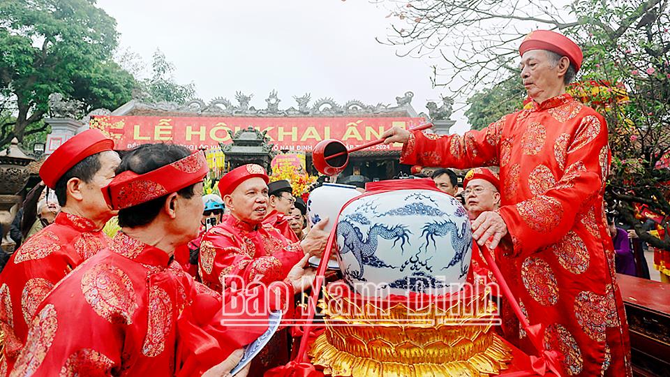 Phát huy giá trị văn hóa tín ngưỡng thờ Đức Thánh Trần