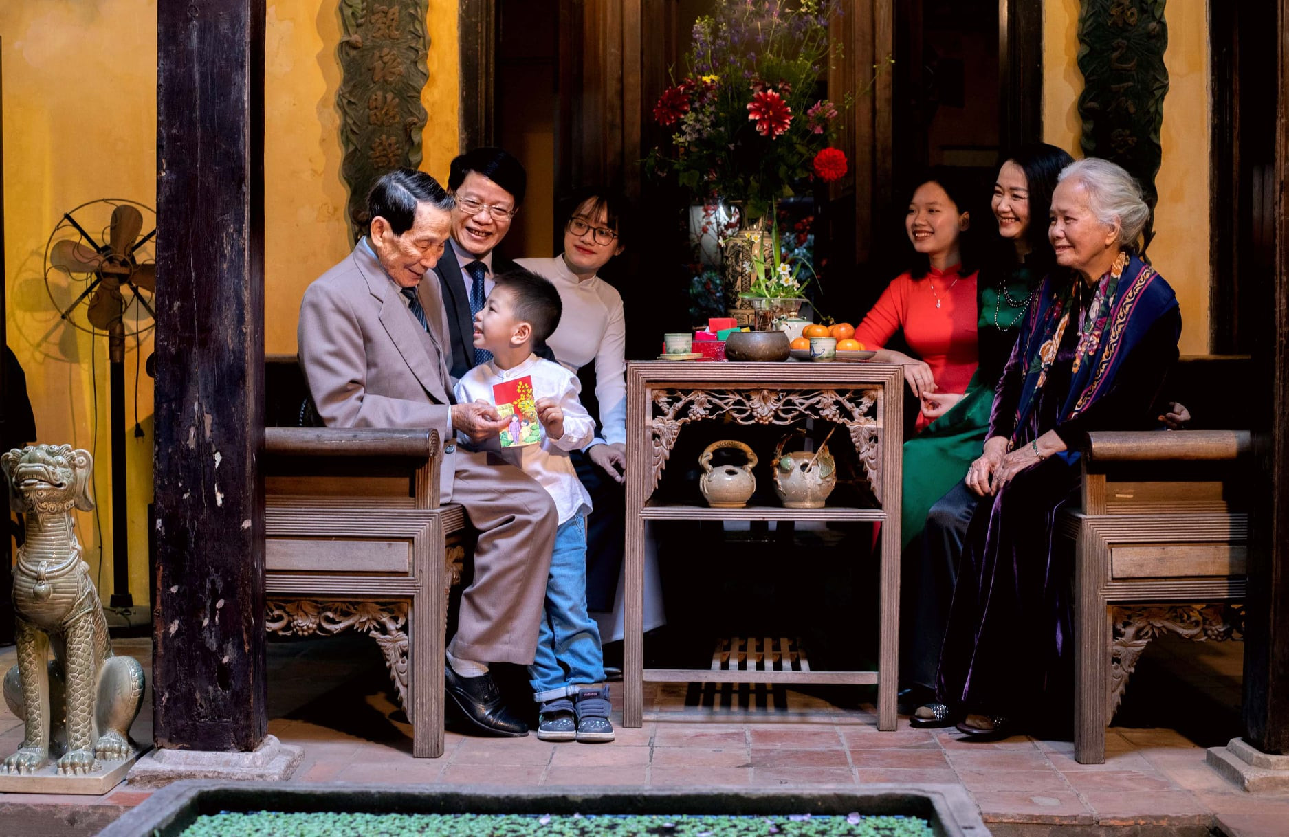 Giữ gìn nét đẹp tục mừng tuổi ngày Tết