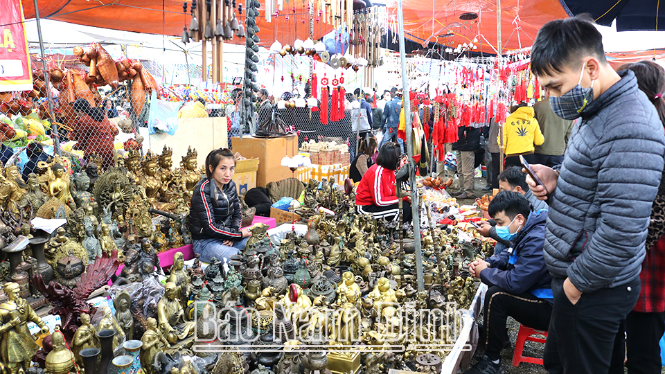 Nhiều phương án phân luồng giao thông phục vụ hội chợ Viềng Xuân năm 2024