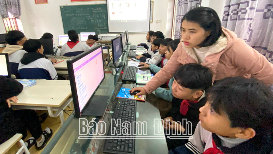 Ngành Giáo dục và Đào tạo Nghĩa Hưngđẩy mạnh cải cách hành chính, chuyển đổi số