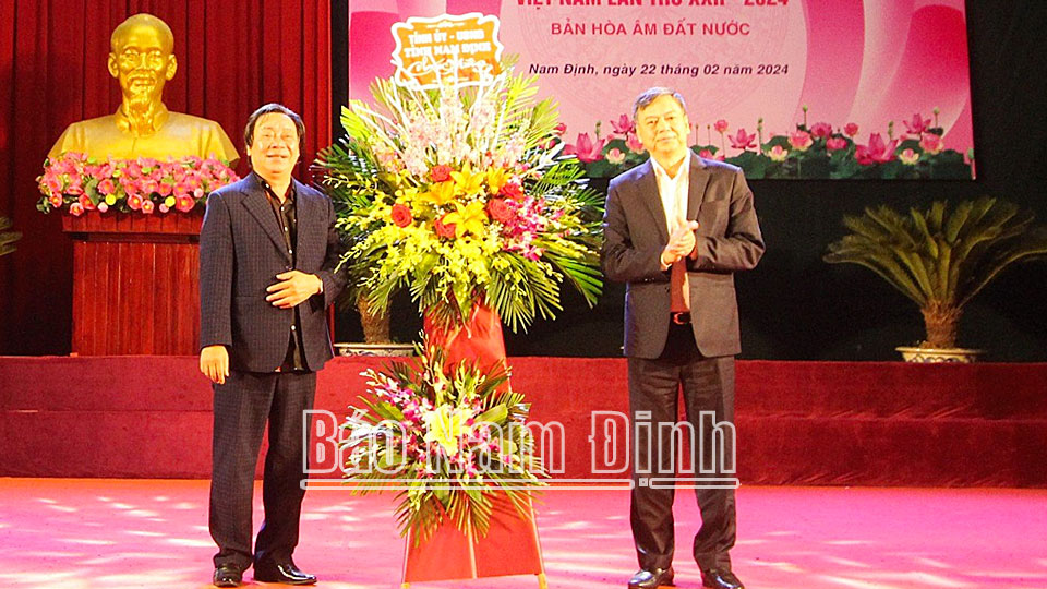 Ngày Thơ Việt Nam 2024 - “Bản hoà âm đất nước”