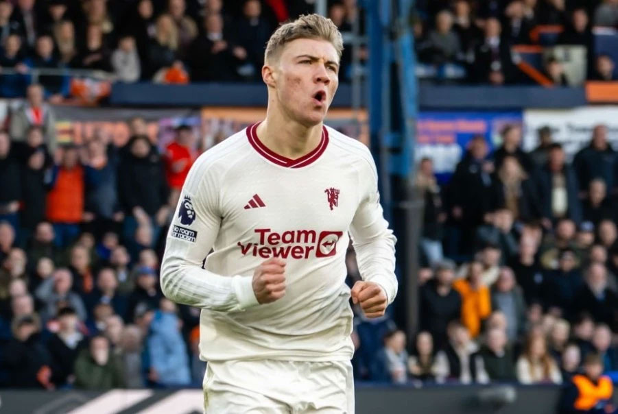 Hojlund lập cú đúp, MU thắng trận thứ 4 liên tiếp