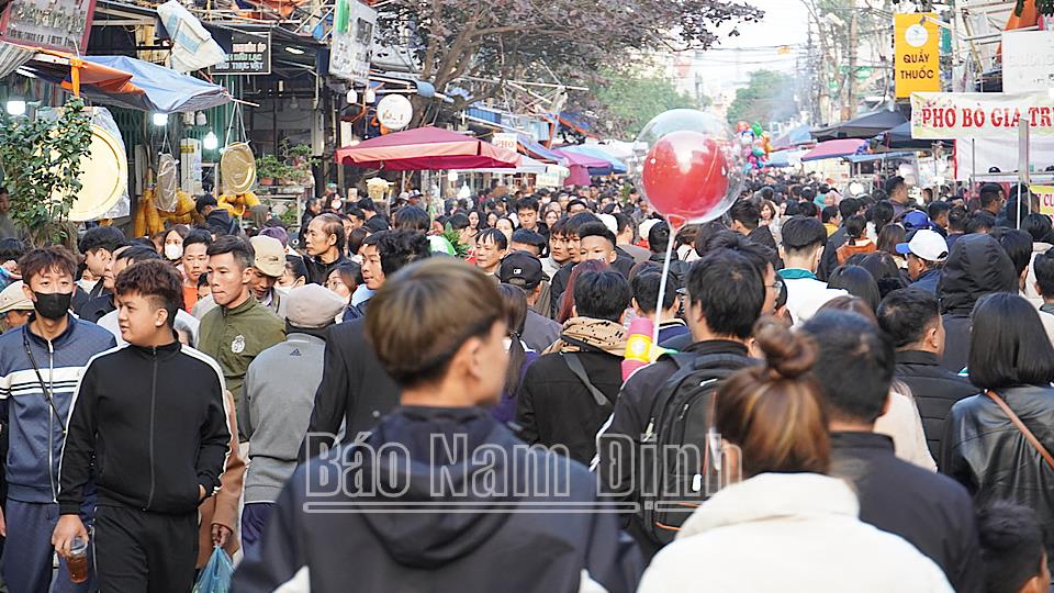 Hơn 22 nghìn lượt khách du lịch đến Nam Định trong dịp Tết Nguyên đán Xuân Ất Tỵ 2025