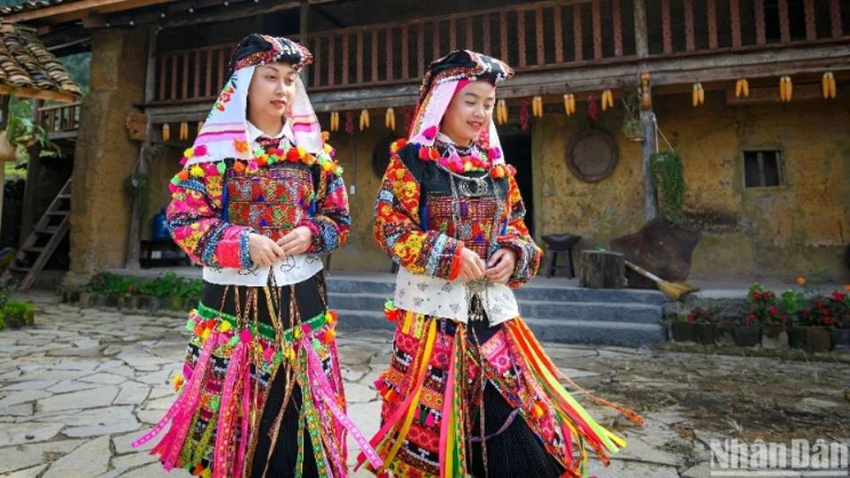 Lần đầu tiên tổ chức Giải thưởng thường niên Truyền thông về quyền con người