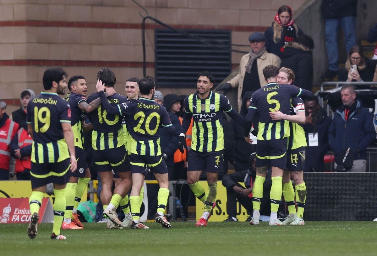 Kết quả bóng đá hôm nay 8/2: Man City thắng nhọc đội hạng Ba