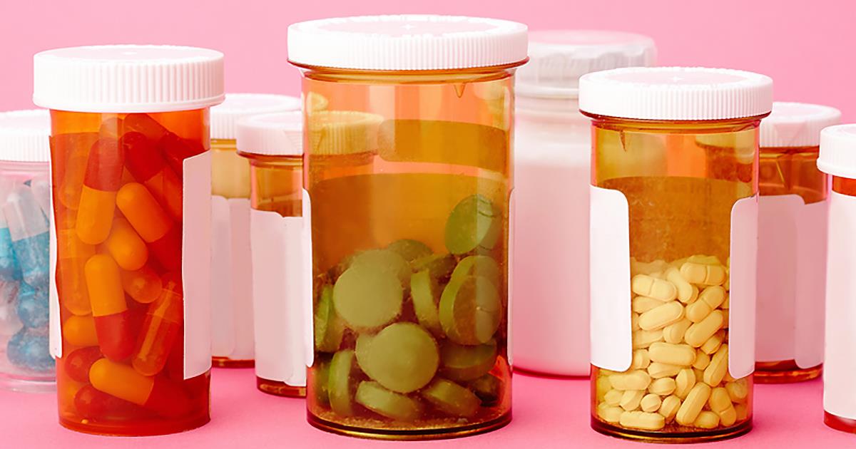 Mùa cúm nên có những loại thuốc cơ bản nào trong tủ thuốc gia đình?