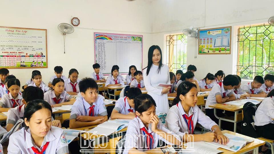 Đẩy mạnh phong trào thiếu niên,nhi đồng làm theo lời Bác