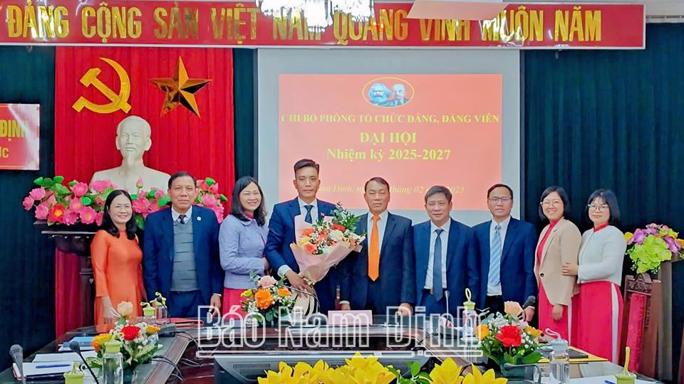 Có 3.355 chi bộ trực thuộc đảng ủy cơ sở hoàn thành đại hội nhiệm kỳ 2025-2027