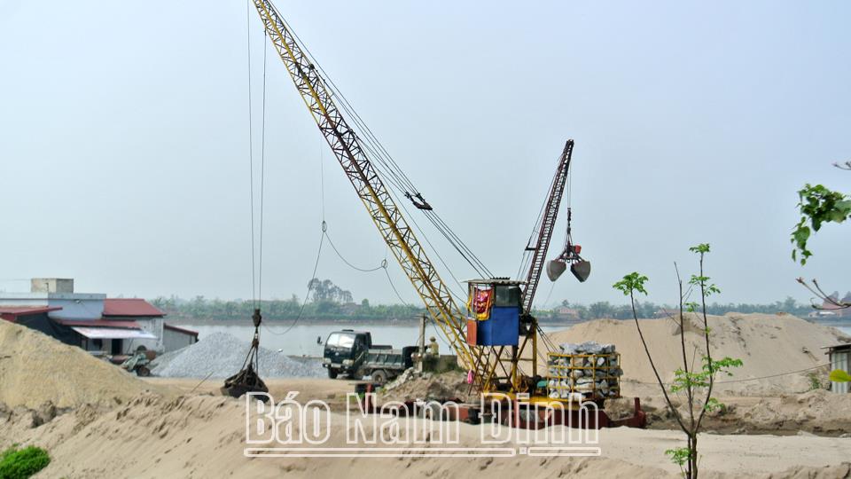 Thực hiện giải pháp đồng bộquản lý chặt chẽ khai thác cát