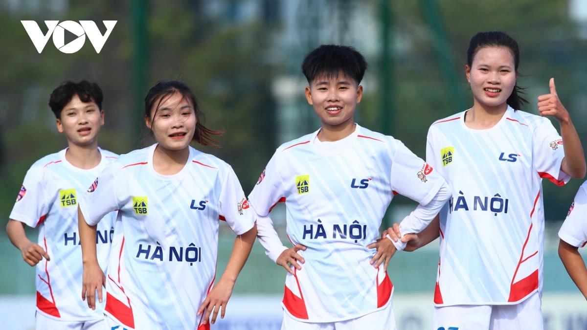 Lịch thi đấu bóng đá Việt Nam hôm nay 12/2: Sôi động bóng đá nữ