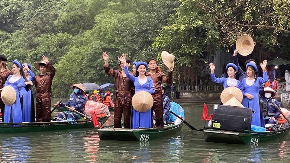 Phát triển bền vững du lịch vùng đồng bằng sông Hồng