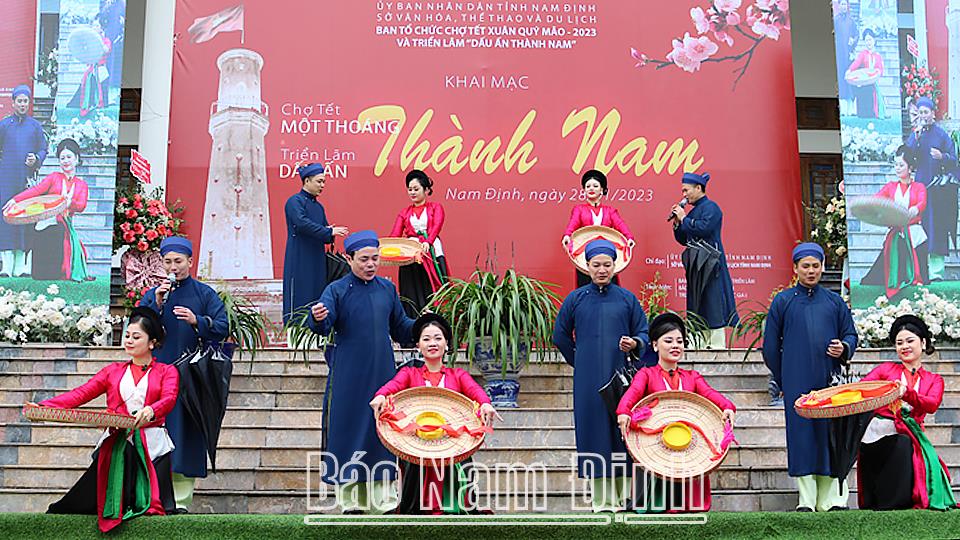 Để phong trào “Toàn dân đoàn kết xây dựng đời sống văn hoá” sâu rộng, thực chất và bền vững