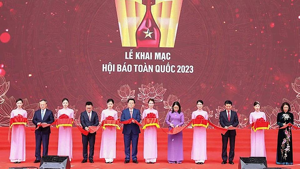 Nâng cao chất lượng báo chí, đáp ứng nhu cầu thông tin ngày càng cao của nhân dân