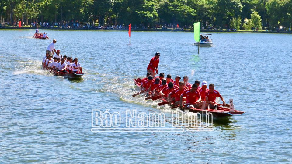 Nhân Ngày Thể thao Việt Nam (27-3): Quan tâm phát triển sự nghiệp thể dục thể thao