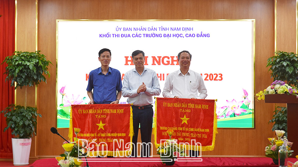 Khối các trường Đại học, Cao đẳng ký kết giao ước thi đua