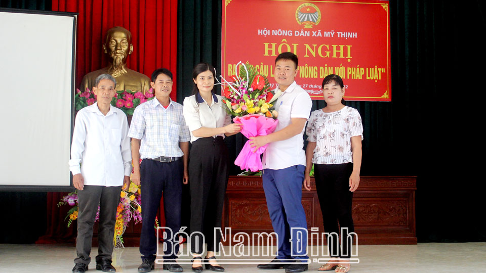 Các cấp Hội Nông dân tham gia bảo đảm trật tự an toàn giao thông