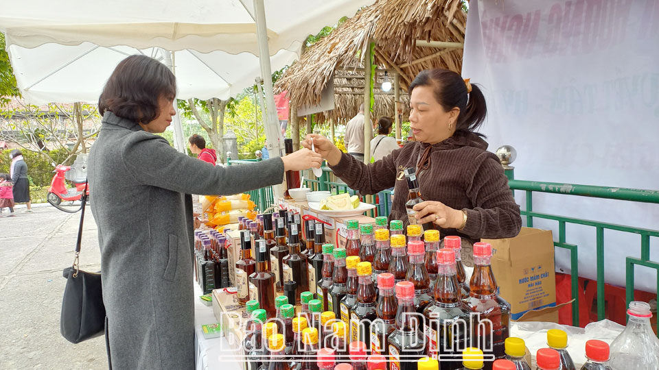 Khuyến khích nông dân sản xuất, tiêu thụ nông sản an toàn