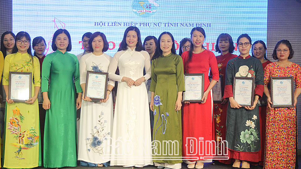 Diễn đàn “Cân bằng giá trị cuộc sống - Giá trị người phụ nữ hiện đại”