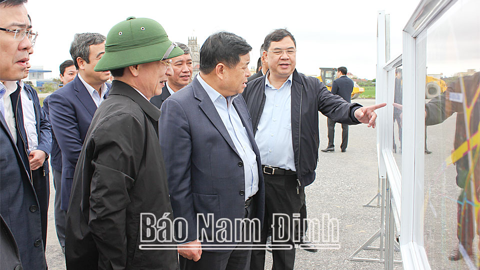 Đoàn công tác của Bộ Kế hoạch và Đầu tư kiểm tra tiến độ một số dự án trên địa bàn tỉnh