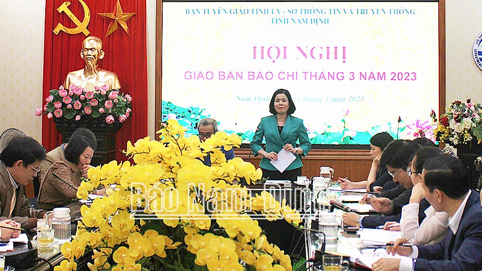 Giao ban báo chí tháng 3