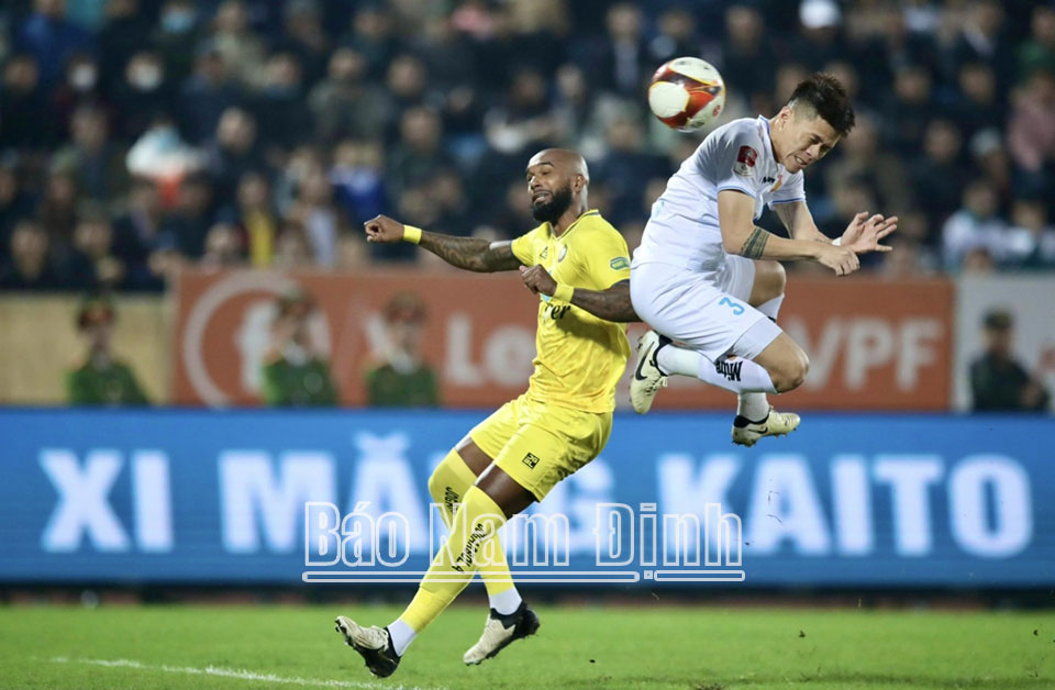 Nam Định khiến cả V.League phải thán phục