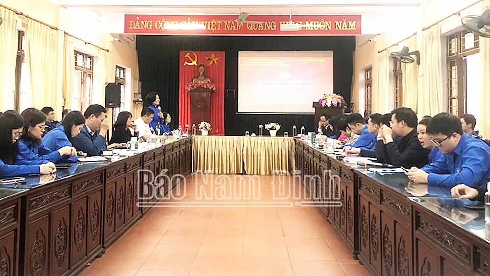 Phát huy vai trò của đoàn viên, thanh niên trong bảo vệ nền tảng tư tưởng của Đảng