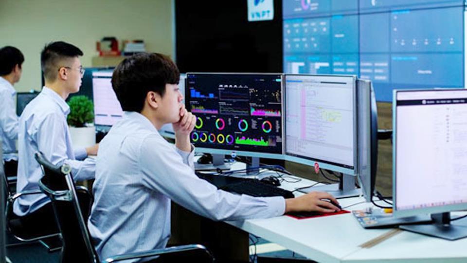 Triển khai xây dựng mô hình “Nắm chắc, quản chặt, ngăn chặn vi phạm pháp luật trên không gian mạng”