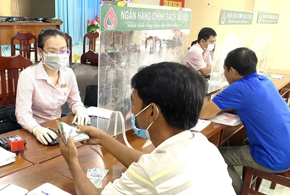 Đẩy mạnh giải ngân vốn tín dụng giải quyết việc làm