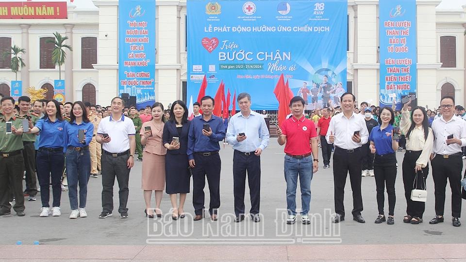 Phát động hưởng ứng Chiến dịch “Triệu bước chân nhân ái”