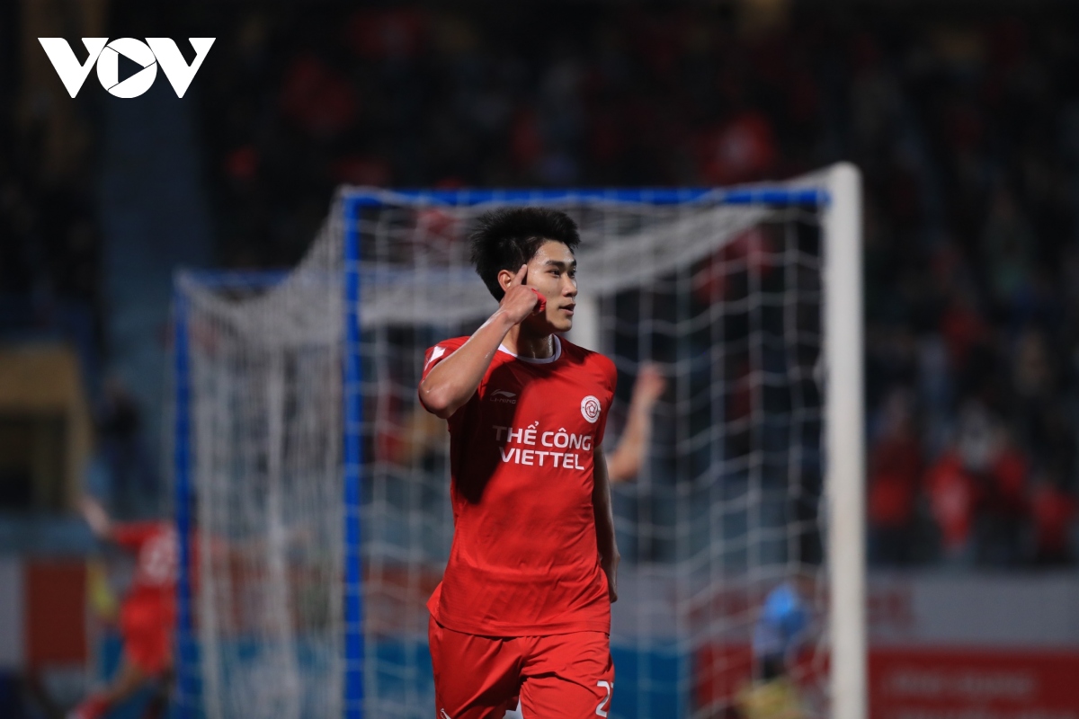 Đội hình tiêu biểu vòng 13 V-League 2023/2024: Dấu ấn Thể Công Viettel