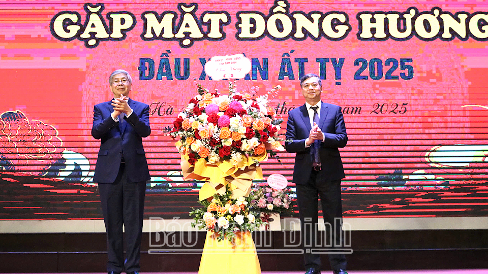 Hội đồng hương tỉnh Nam Định tại Hà Nội gặp mặt đầu Xuân Ất Tỵ 2025